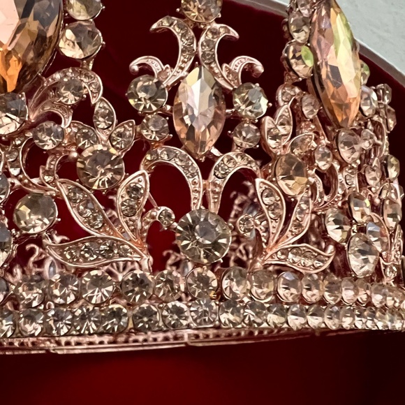 Beautiful Rose Gold Rhinestones Crown main image 14